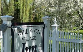 Williston Village Inn